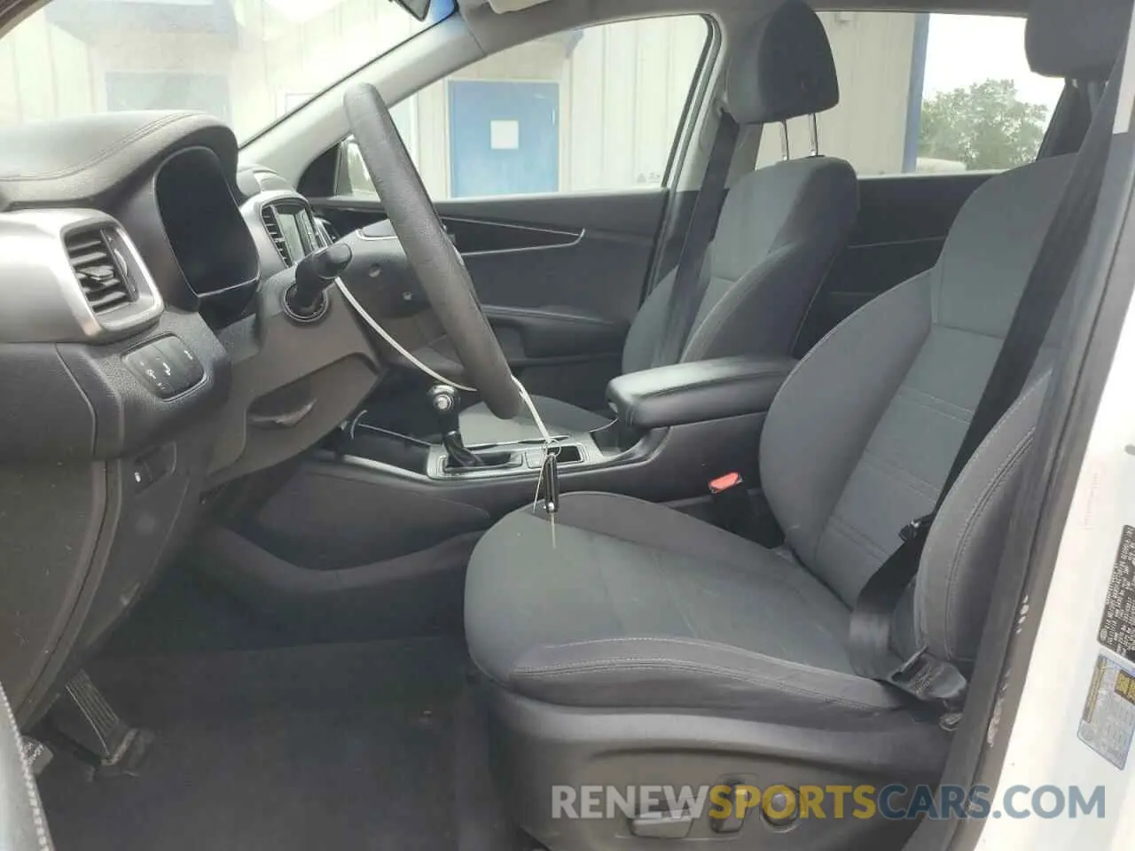 7 Photograph of a damaged car 5XYPG4A55KG491450 KIA SORENTO 2019