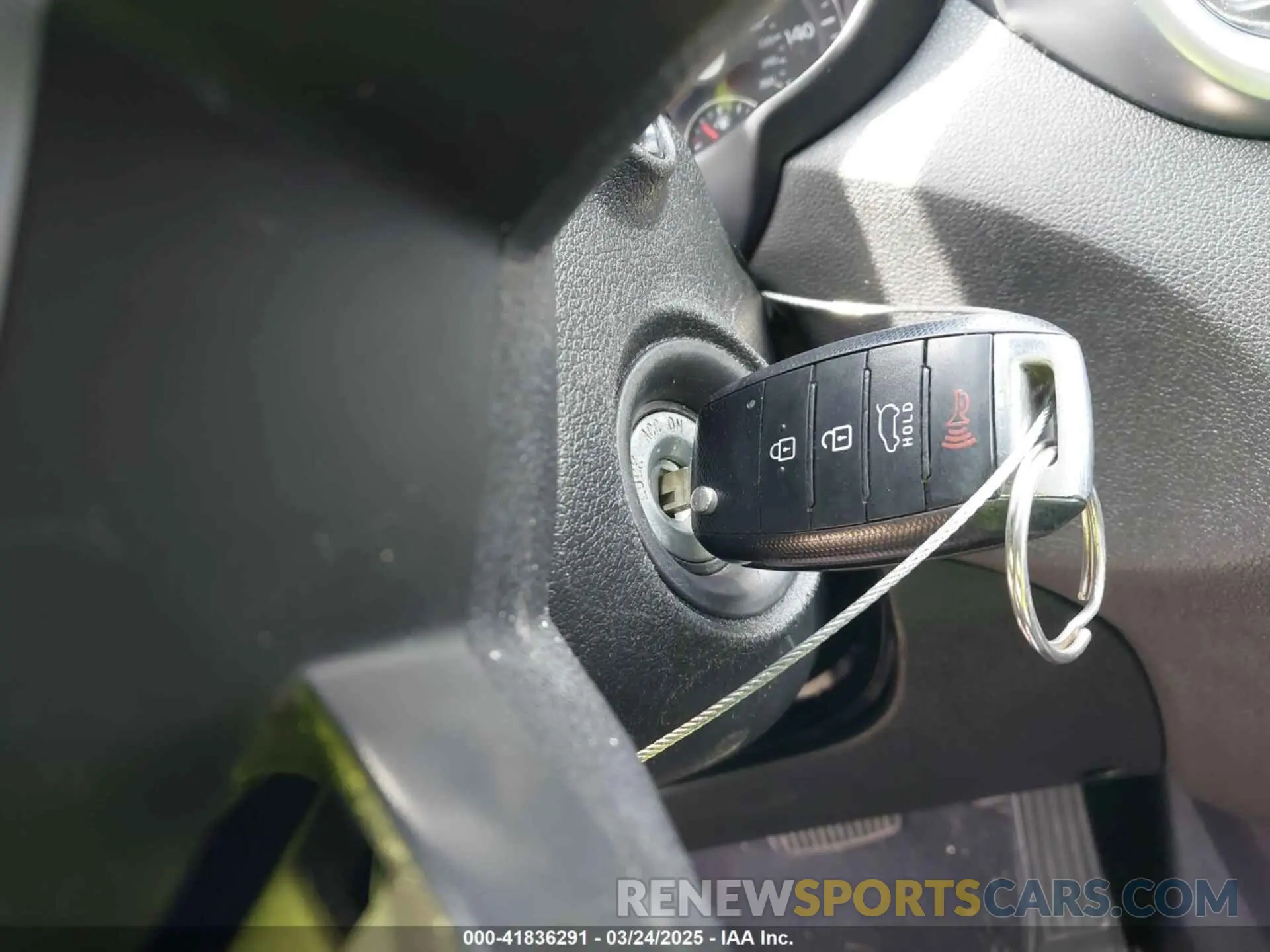 11 Photograph of a damaged car 5XYPG4A56KG467903 KIA SORENTO 2019