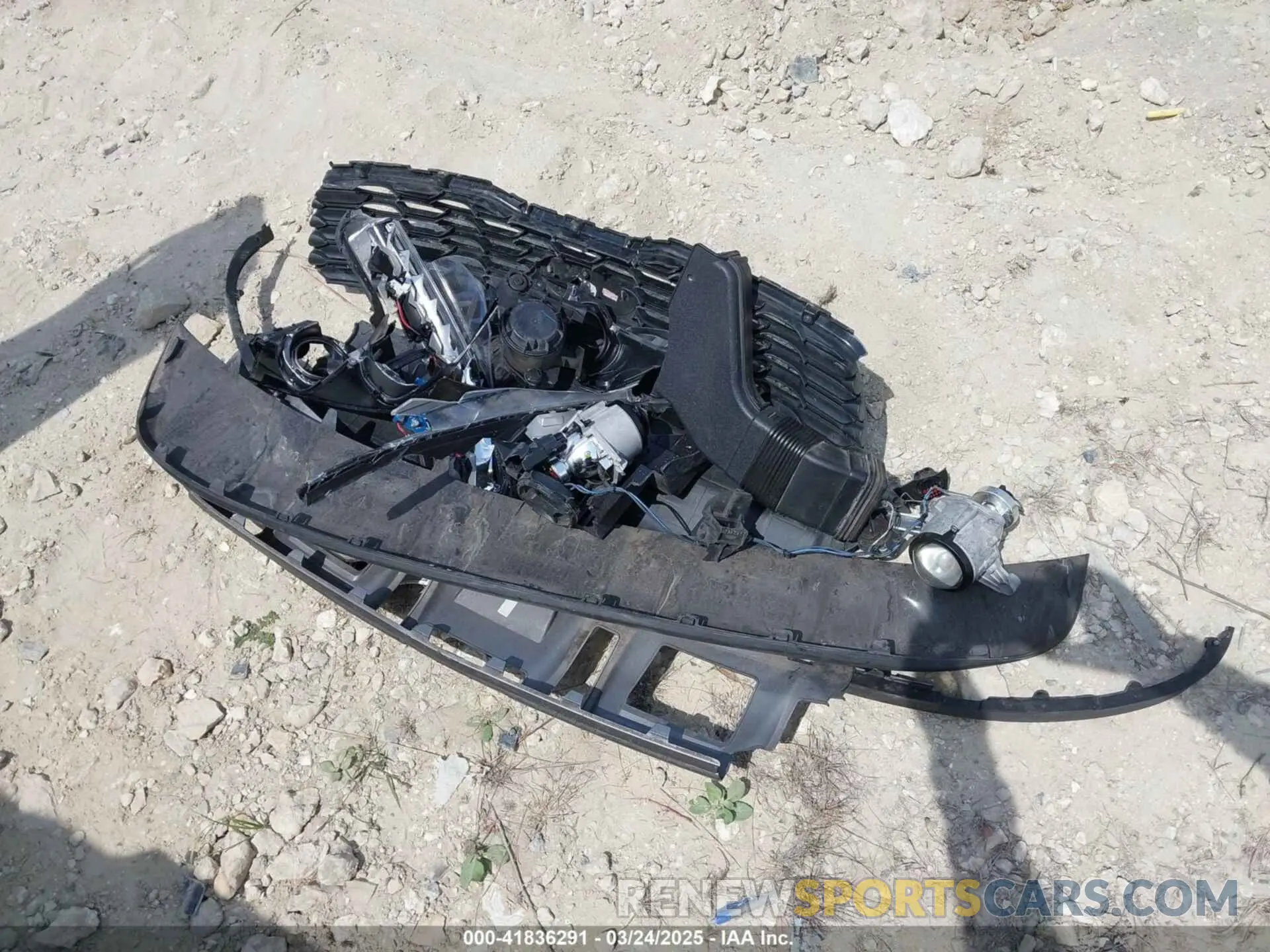 12 Photograph of a damaged car 5XYPG4A56KG467903 KIA SORENTO 2019
