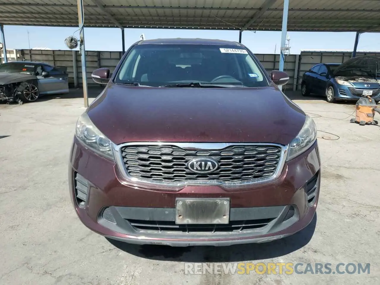 5 Photograph of a damaged car 5XYPG4A56KG490615 KIA SORENTO 2019