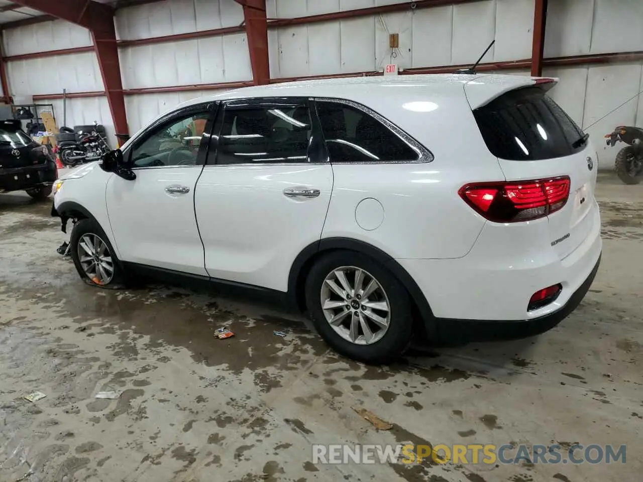 2 Photograph of a damaged car 5XYPG4A56KG558427 KIA SORENTO 2019