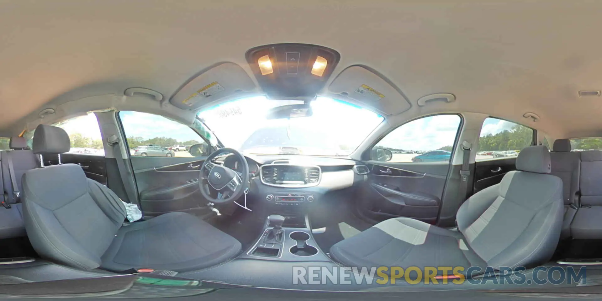 15 Photograph of a damaged car 5XYPG4A57KG462354 KIA SORENTO 2019