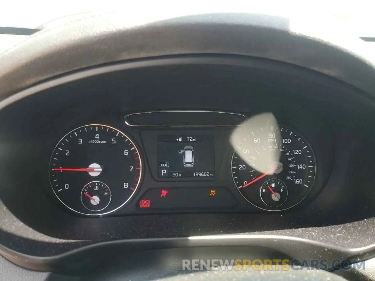 9 Photograph of a damaged car 5XYPG4A57KG462354 KIA SORENTO 2019