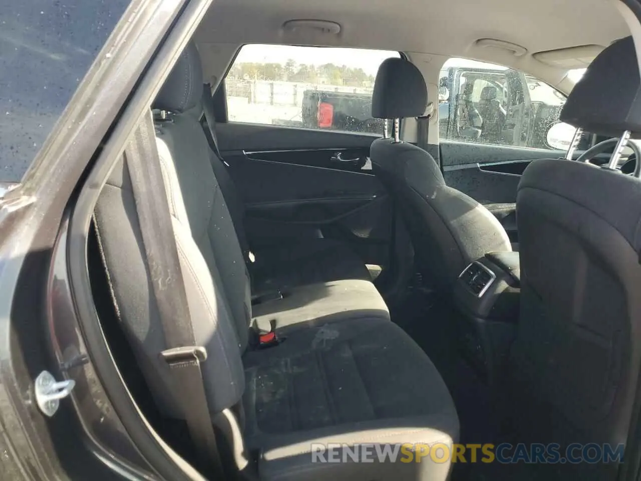 11 Photograph of a damaged car 5XYPG4A57KG482846 KIA SORENTO 2019