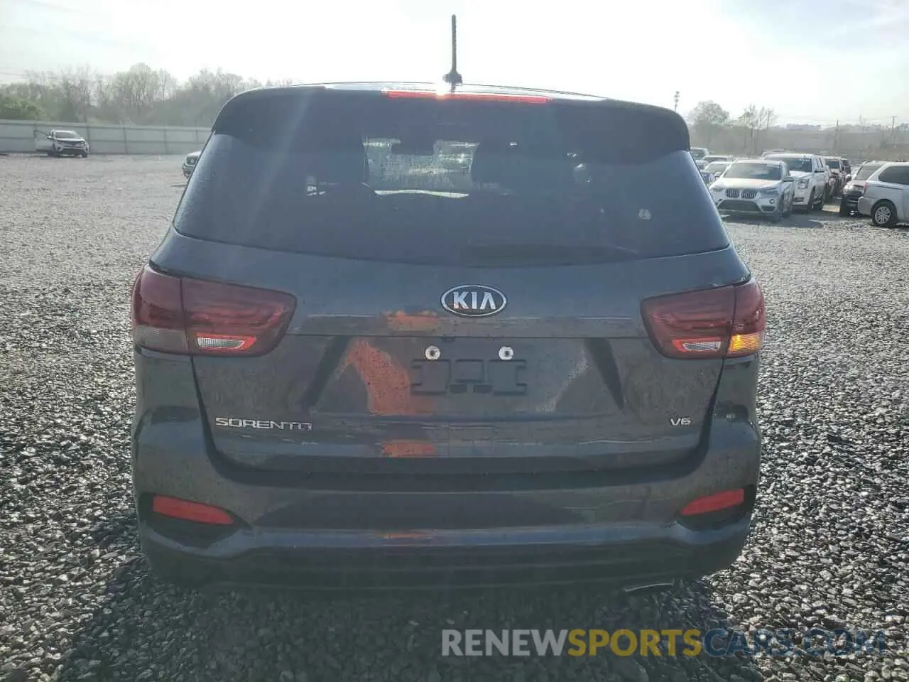 6 Photograph of a damaged car 5XYPG4A57KG482846 KIA SORENTO 2019