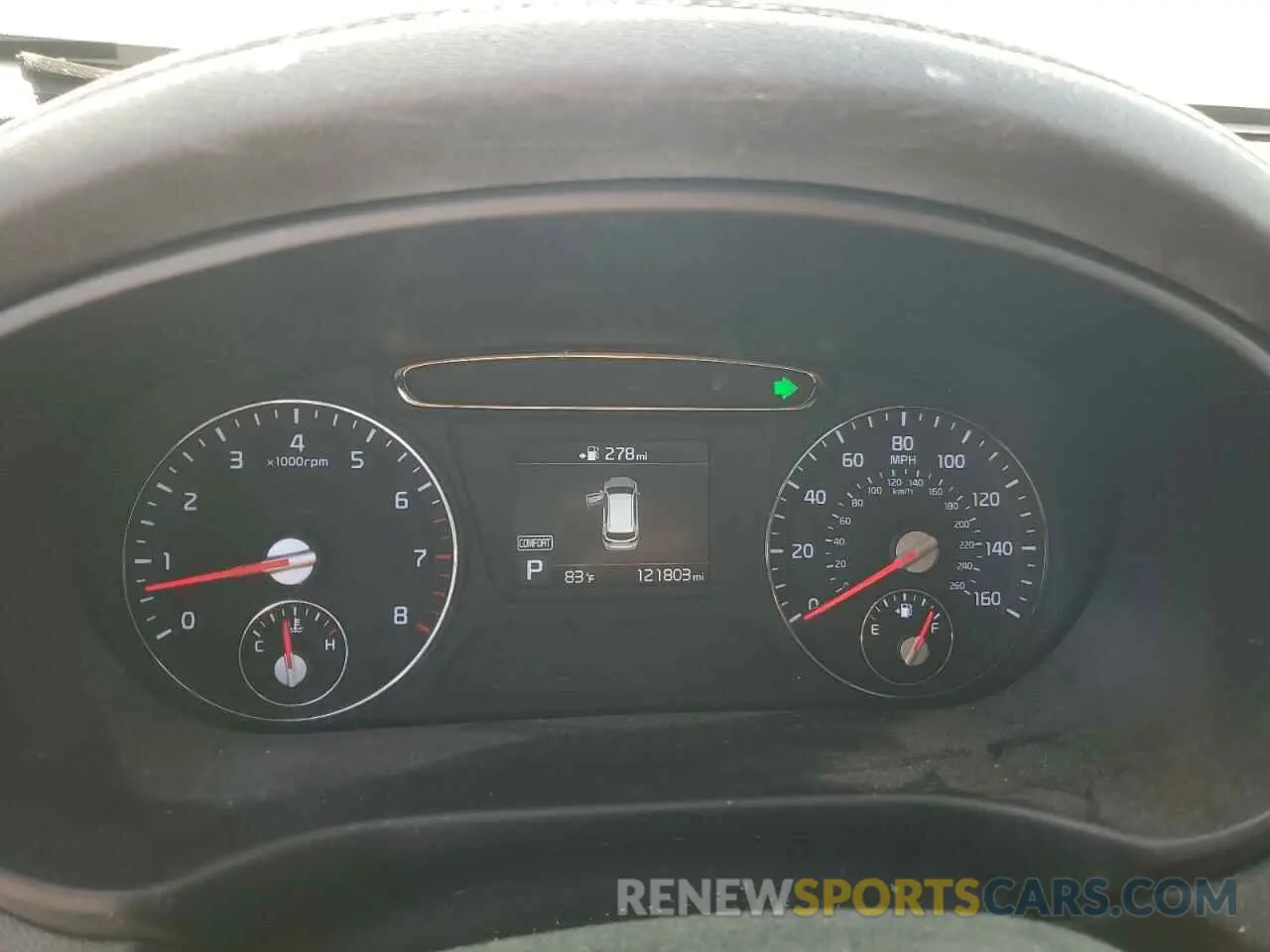 9 Photograph of a damaged car 5XYPG4A57KG482846 KIA SORENTO 2019