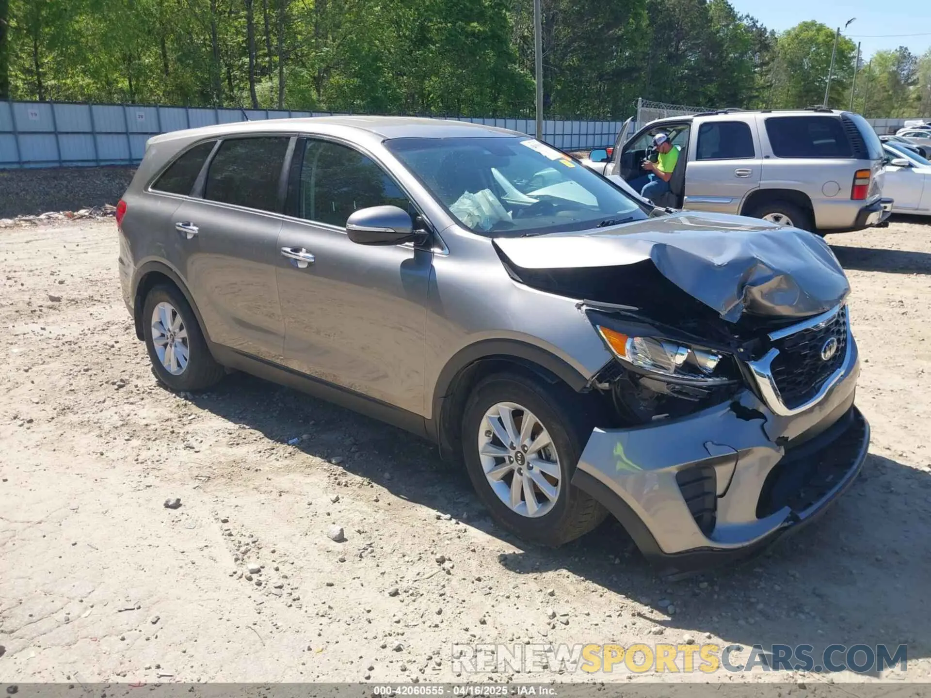 1 Photograph of a damaged car 5XYPG4A57KG494222 KIA SORENTO 2019