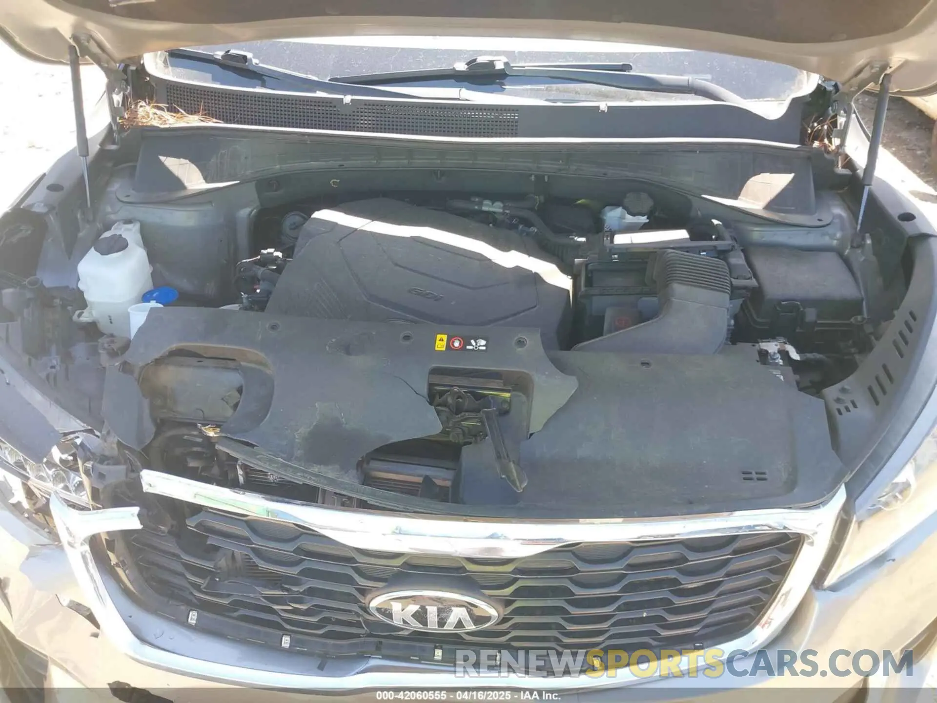 10 Photograph of a damaged car 5XYPG4A57KG494222 KIA SORENTO 2019