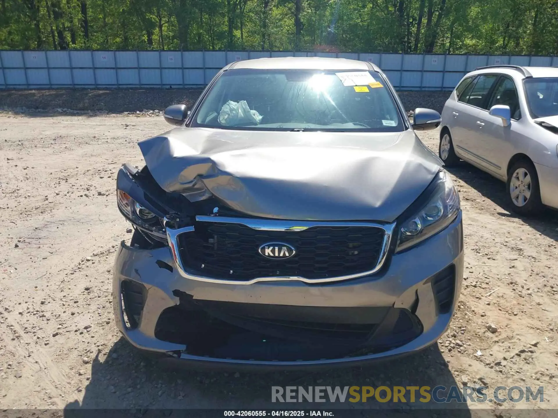 12 Photograph of a damaged car 5XYPG4A57KG494222 KIA SORENTO 2019