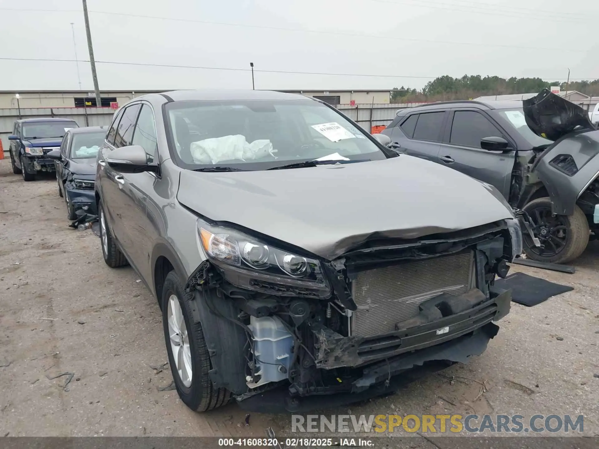 1 Photograph of a damaged car 5XYPG4A57KG544567 KIA SORENTO 2019