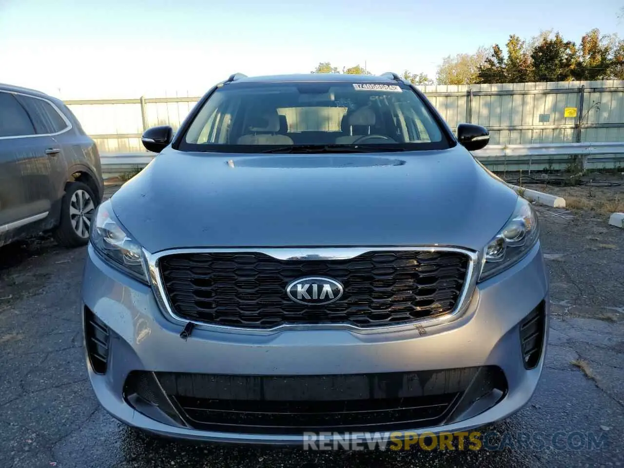 5 Photograph of a damaged car 5XYPG4A57KG599259 KIA SORENTO 2019