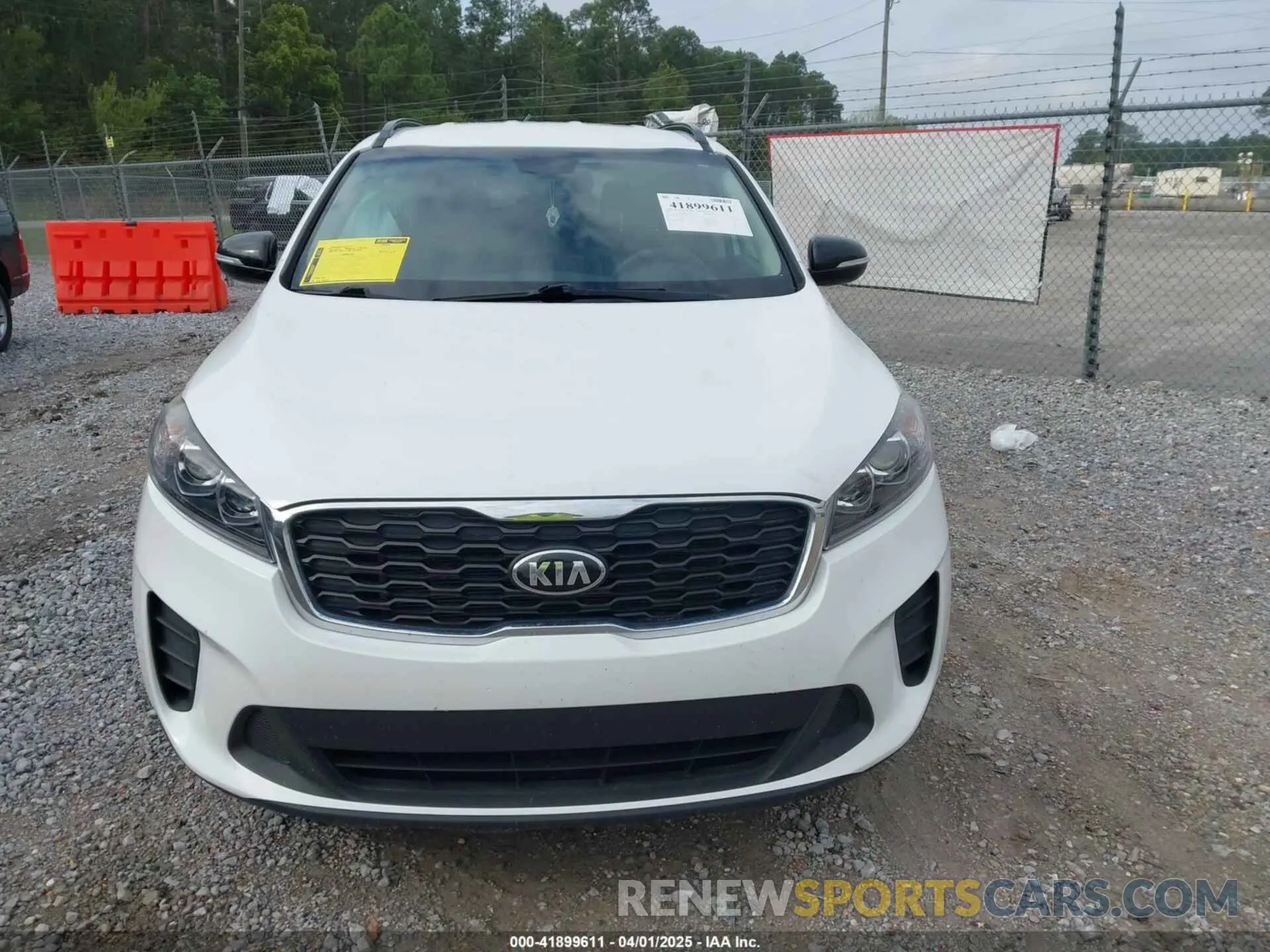 6 Photograph of a damaged car 5XYPG4A57KG605108 KIA SORENTO 2019
