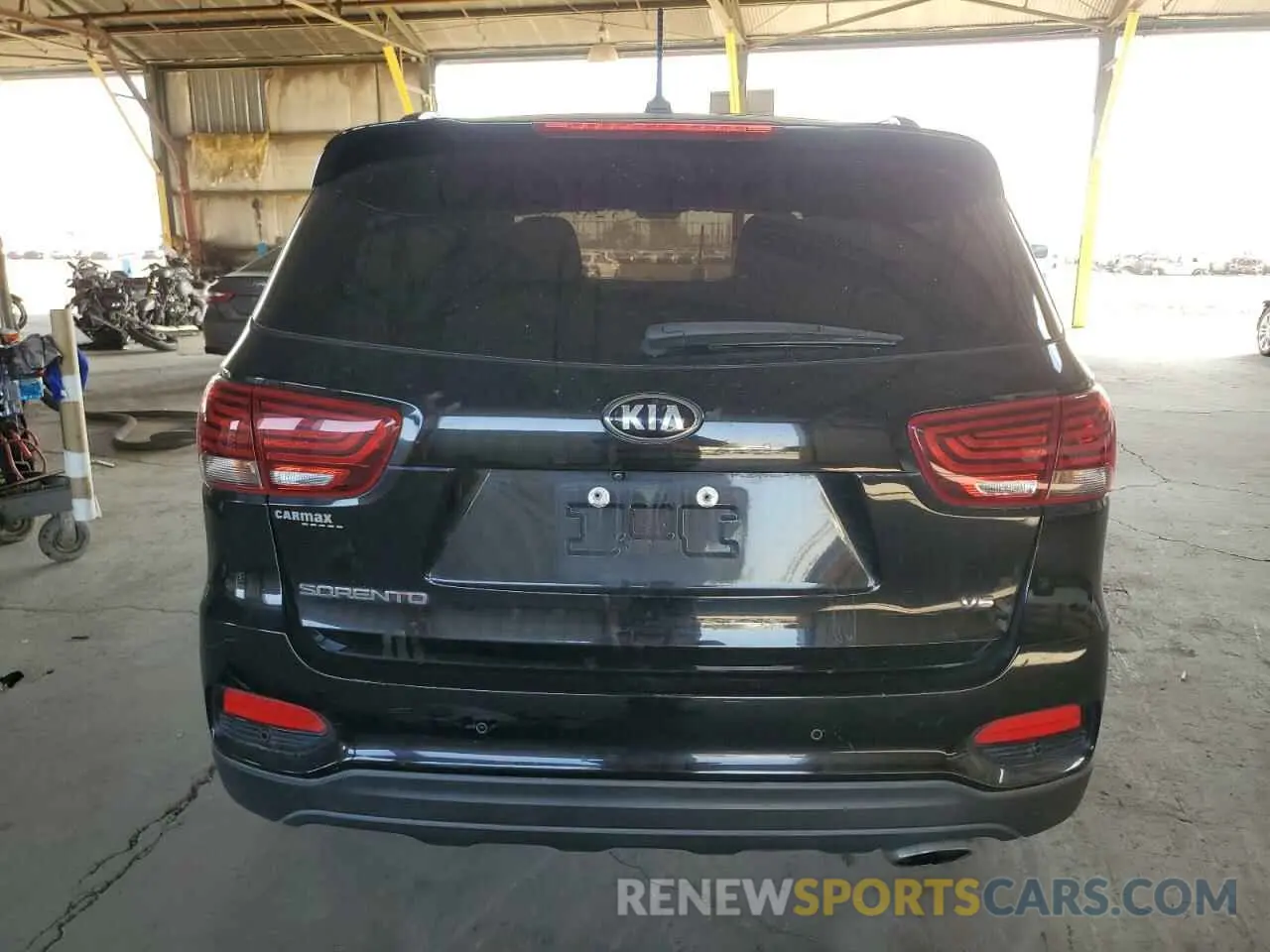 6 Photograph of a damaged car 5XYPG4A57KG608395 KIA SORENTO 2019