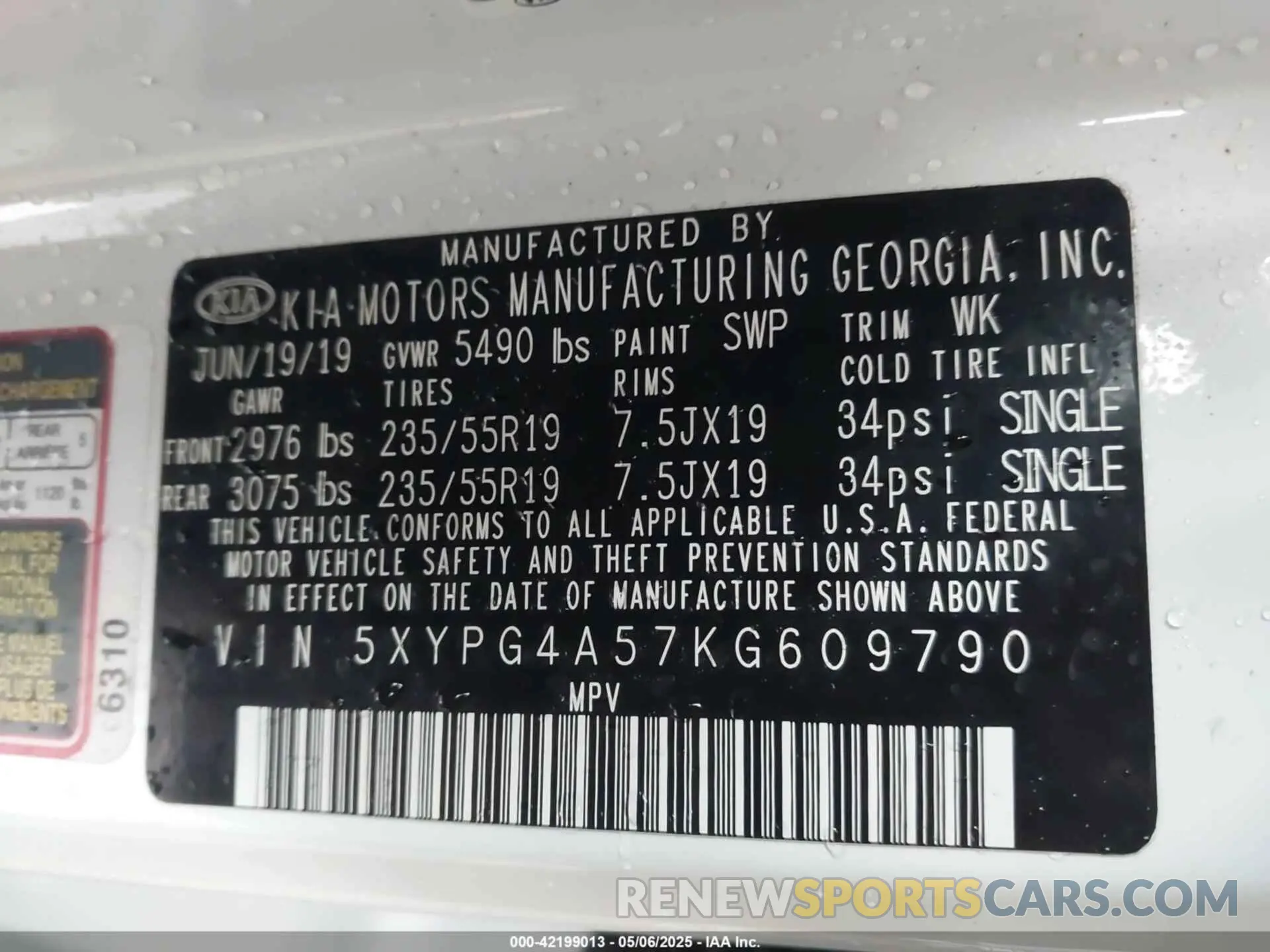 9 Photograph of a damaged car 5XYPG4A57KG609790 KIA SORENTO 2019