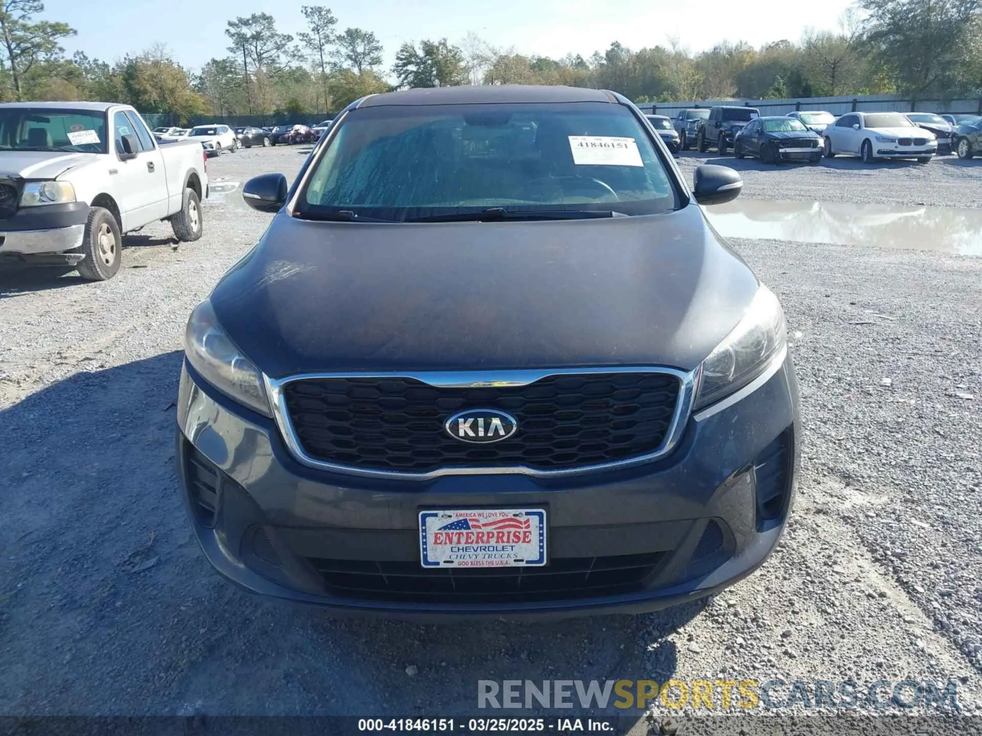 12 Photograph of a damaged car 5XYPG4A58KG471046 KIA SORENTO 2019