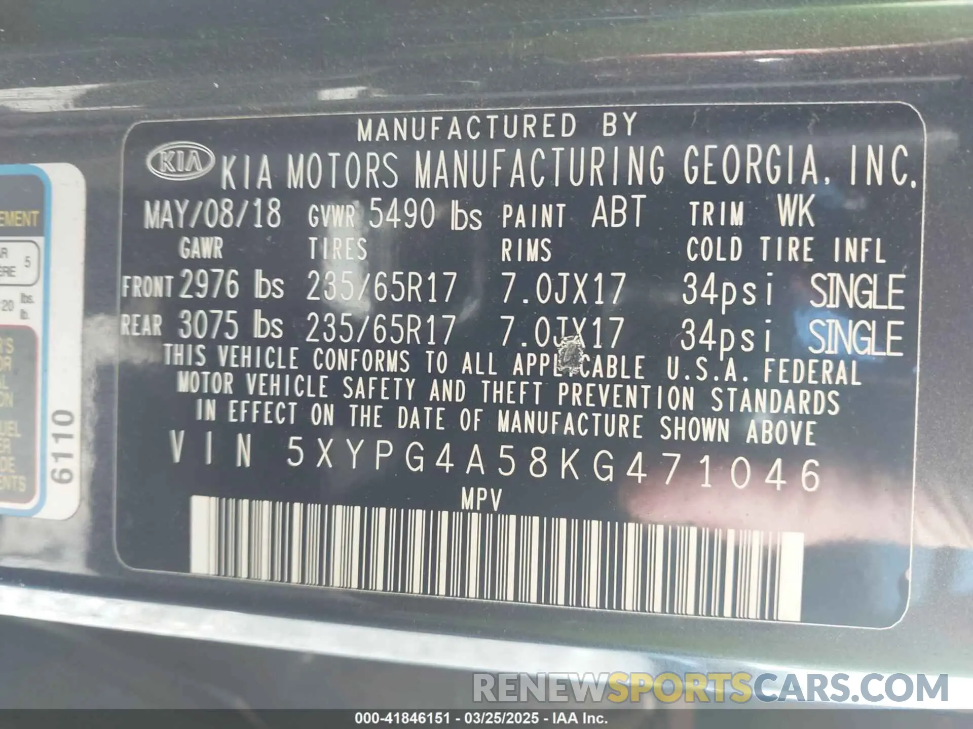 9 Photograph of a damaged car 5XYPG4A58KG471046 KIA SORENTO 2019