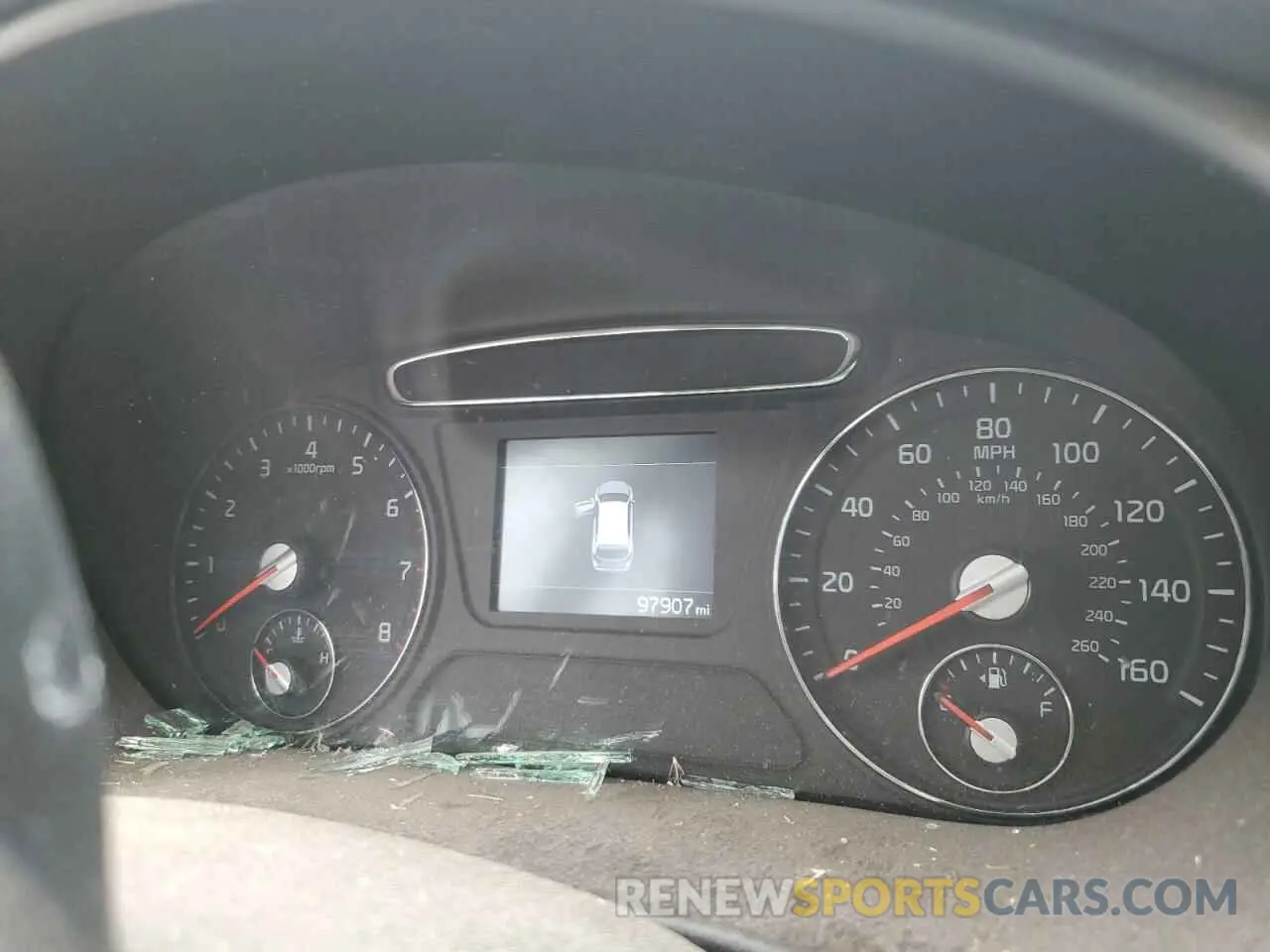 9 Photograph of a damaged car 5XYPG4A58KG483570 KIA SORENTO 2019