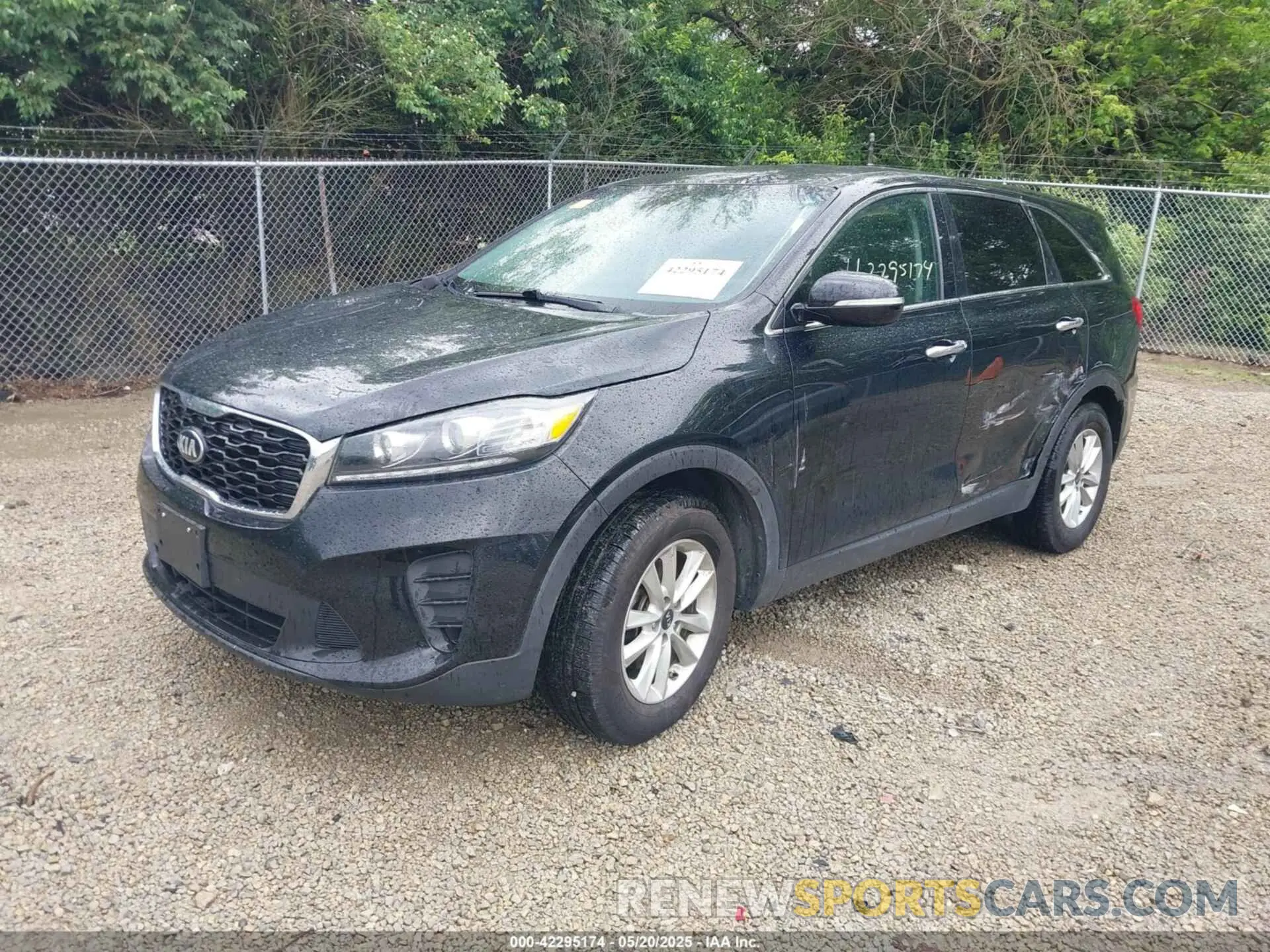 2 Photograph of a damaged car 5XYPG4A58KG487814 KIA SORENTO 2019