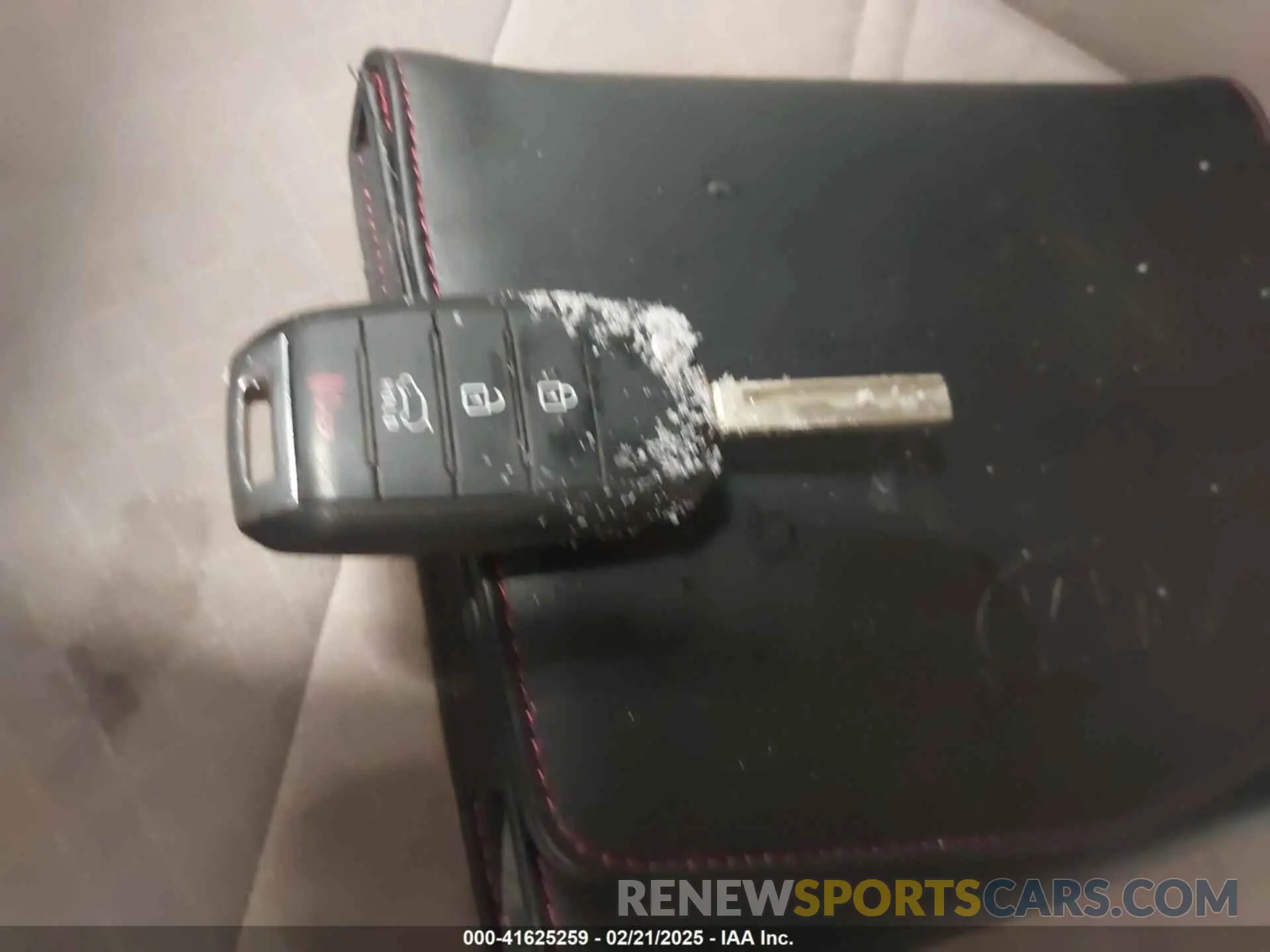 11 Photograph of a damaged car 5XYPG4A58KG489689 KIA SORENTO 2019