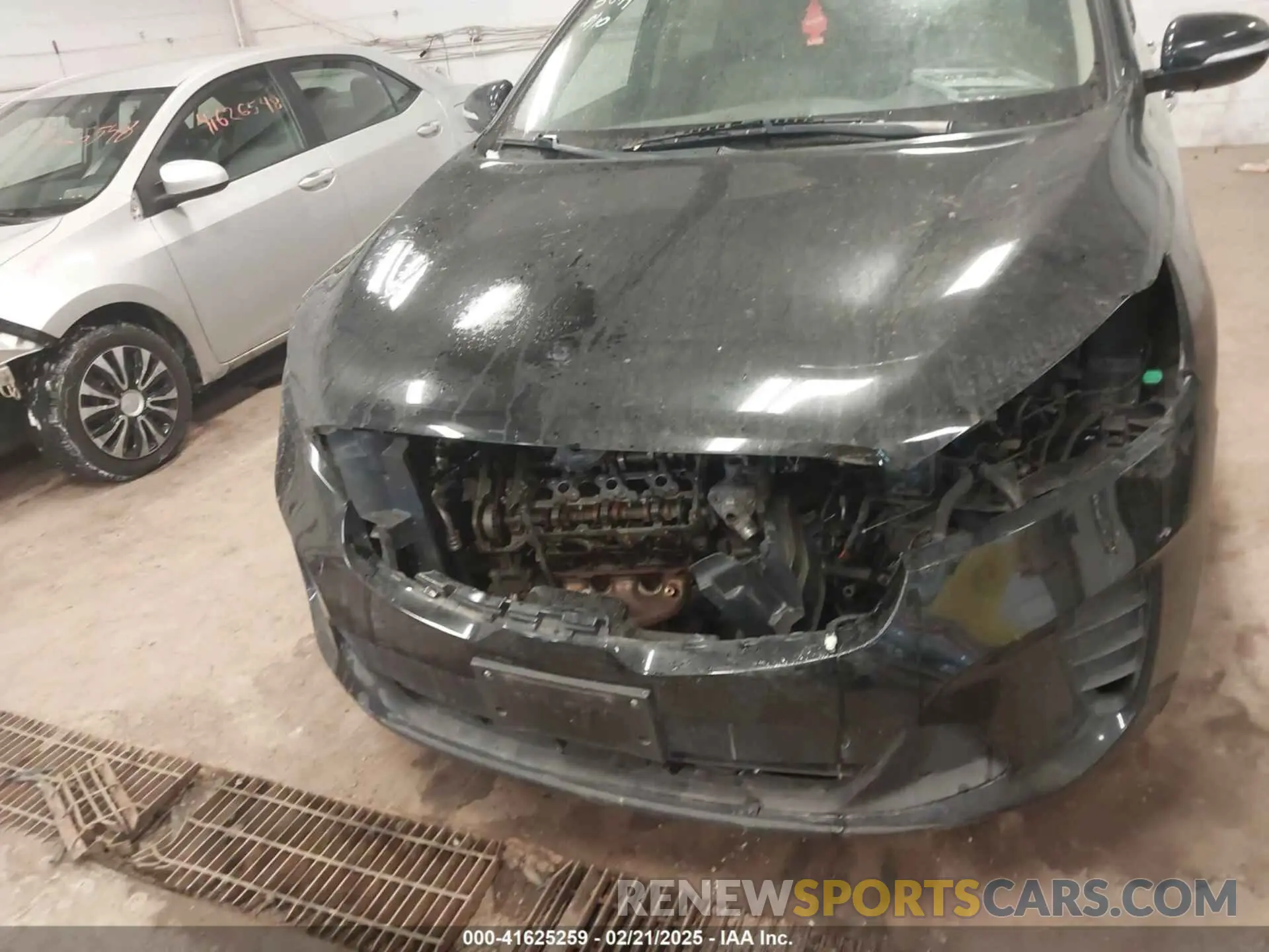 6 Photograph of a damaged car 5XYPG4A58KG489689 KIA SORENTO 2019