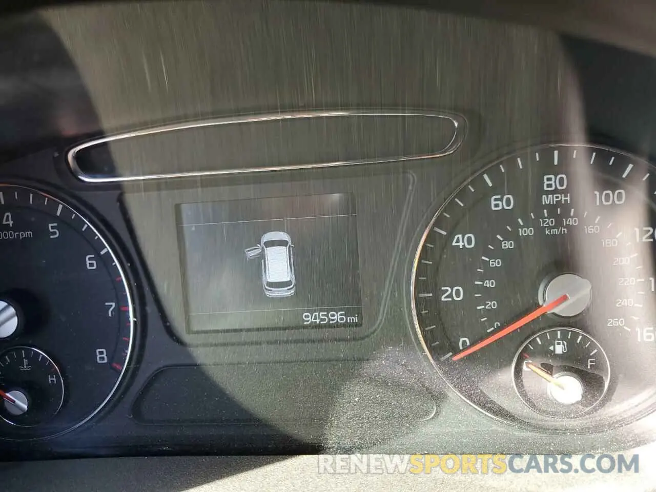 9 Photograph of a damaged car 5XYPG4A58KG561278 KIA SORENTO 2019