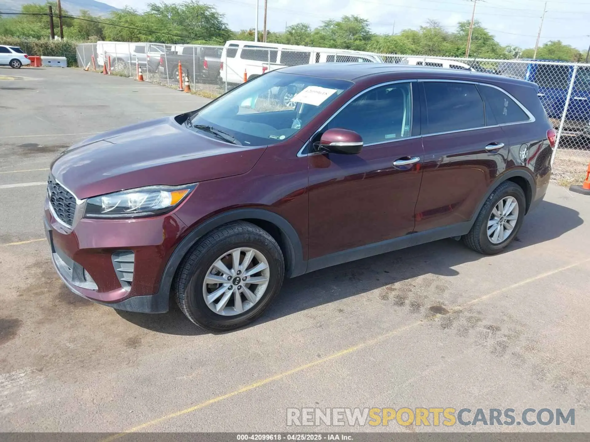 2 Photograph of a damaged car 5XYPG4A58KG565461 KIA SORENTO 2019