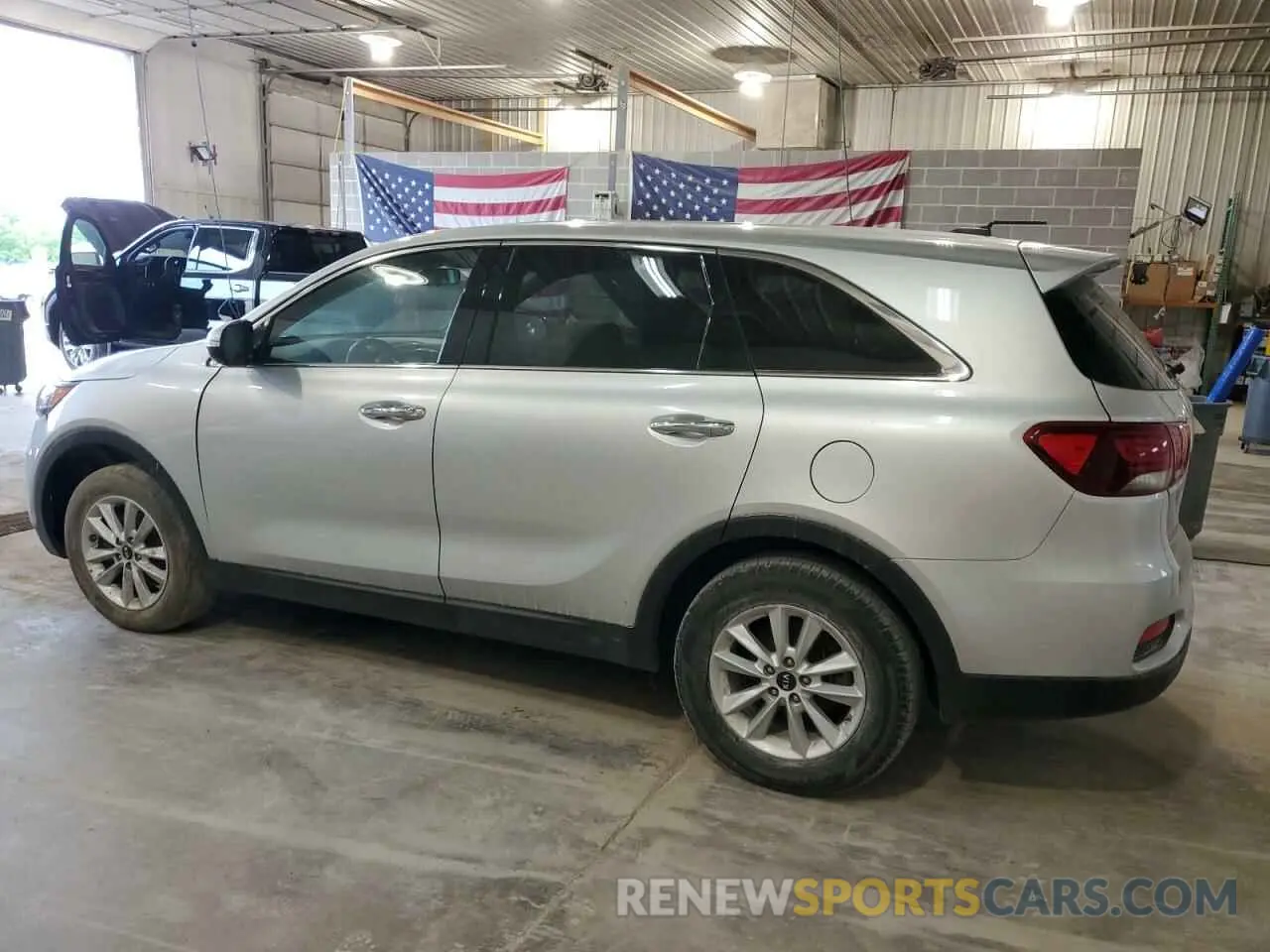 2 Photograph of a damaged car 5XYPG4A58KG580316 KIA SORENTO 2019