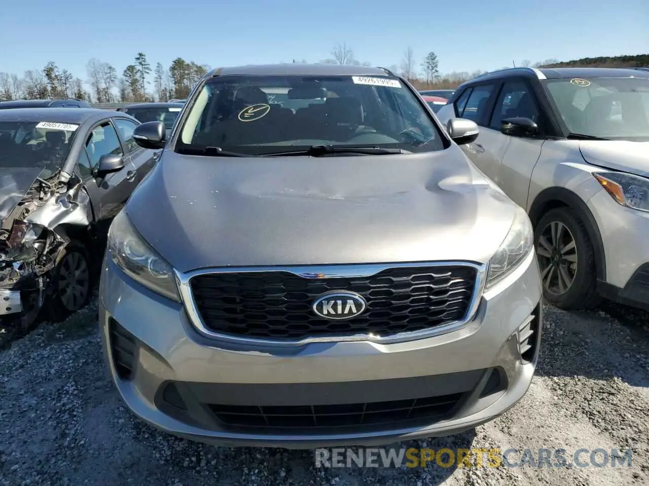 5 Photograph of a damaged car 5XYPG4A59KG487787 KIA SORENTO 2019