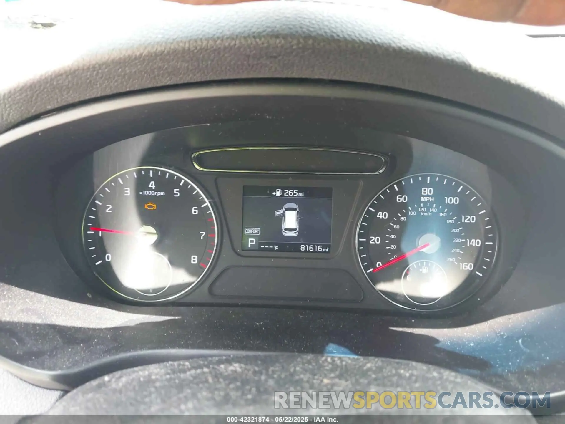15 Photograph of a damaged car 5XYPG4A59KG497042 KIA SORENTO 2019