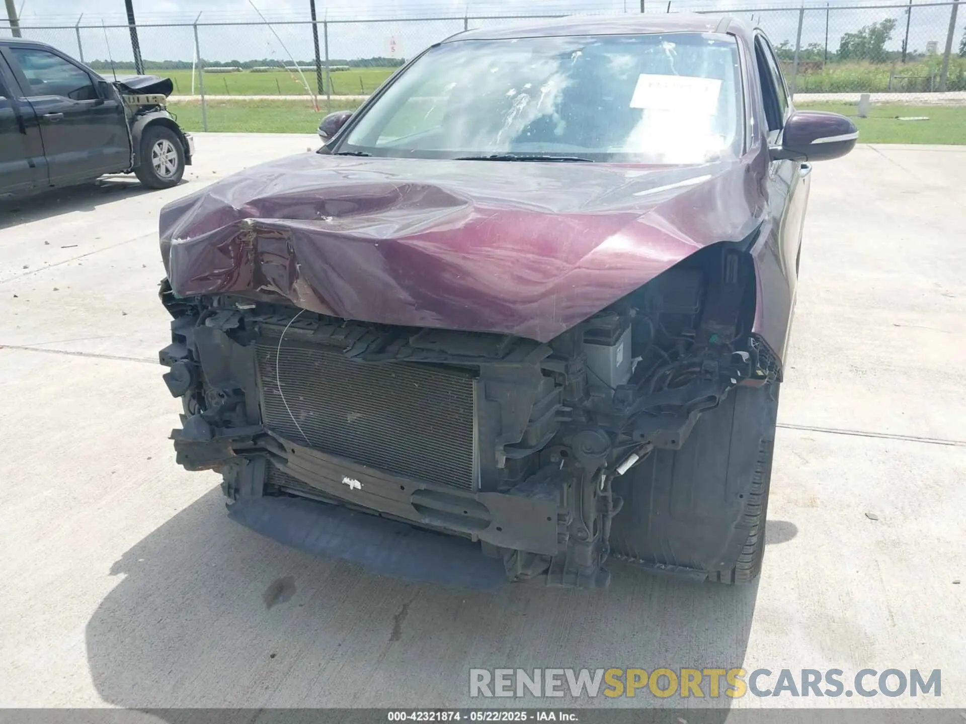 6 Photograph of a damaged car 5XYPG4A59KG497042 KIA SORENTO 2019