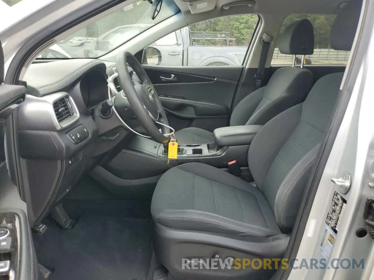 7 Photograph of a damaged car 5XYPG4A59KG576937 KIA SORENTO 2019