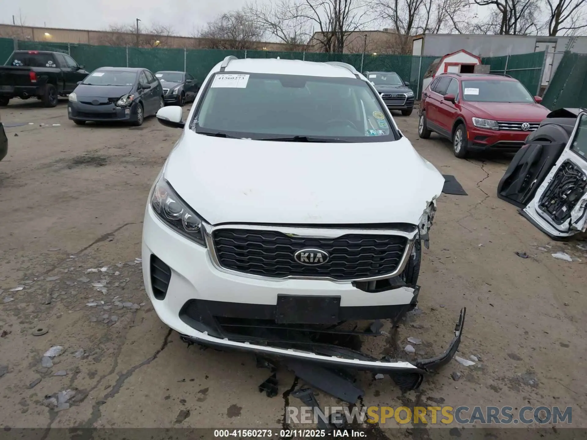 13 Photograph of a damaged car 5XYPGDA30KG548829 KIA SORENTO 2019