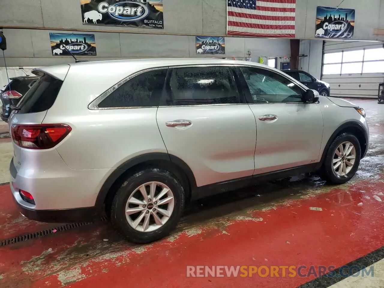 3 Photograph of a damaged car 5XYPGDA30KG570104 KIA SORENTO 2019