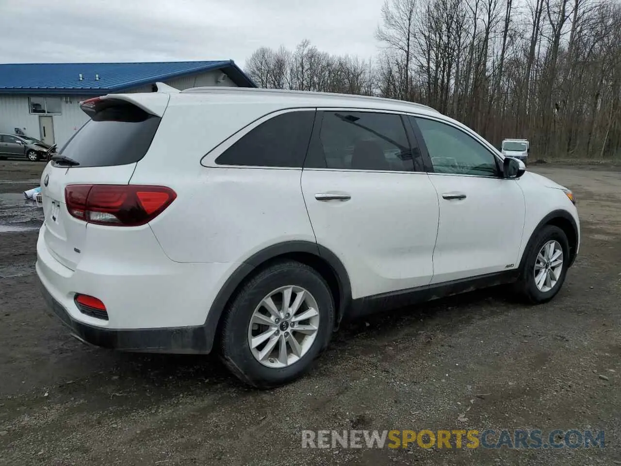 3 Photograph of a damaged car 5XYPGDA31KG435178 KIA SORENTO 2019