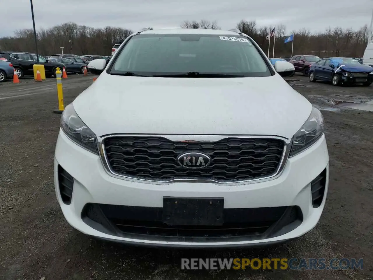 5 Photograph of a damaged car 5XYPGDA31KG435178 KIA SORENTO 2019