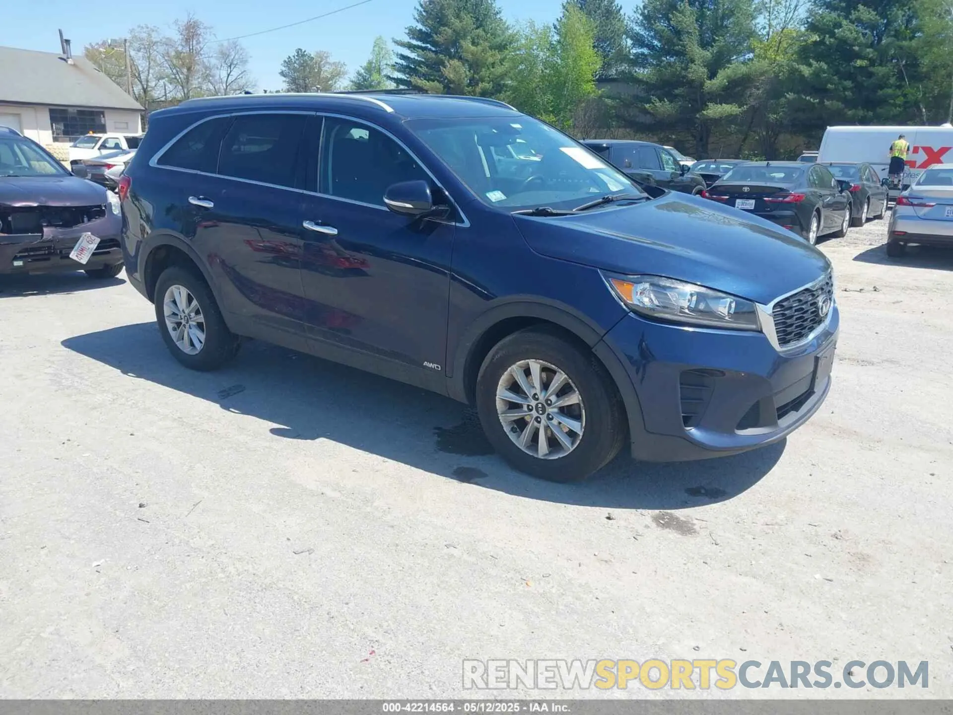 1 Photograph of a damaged car 5XYPGDA32KG433827 KIA SORENTO 2019