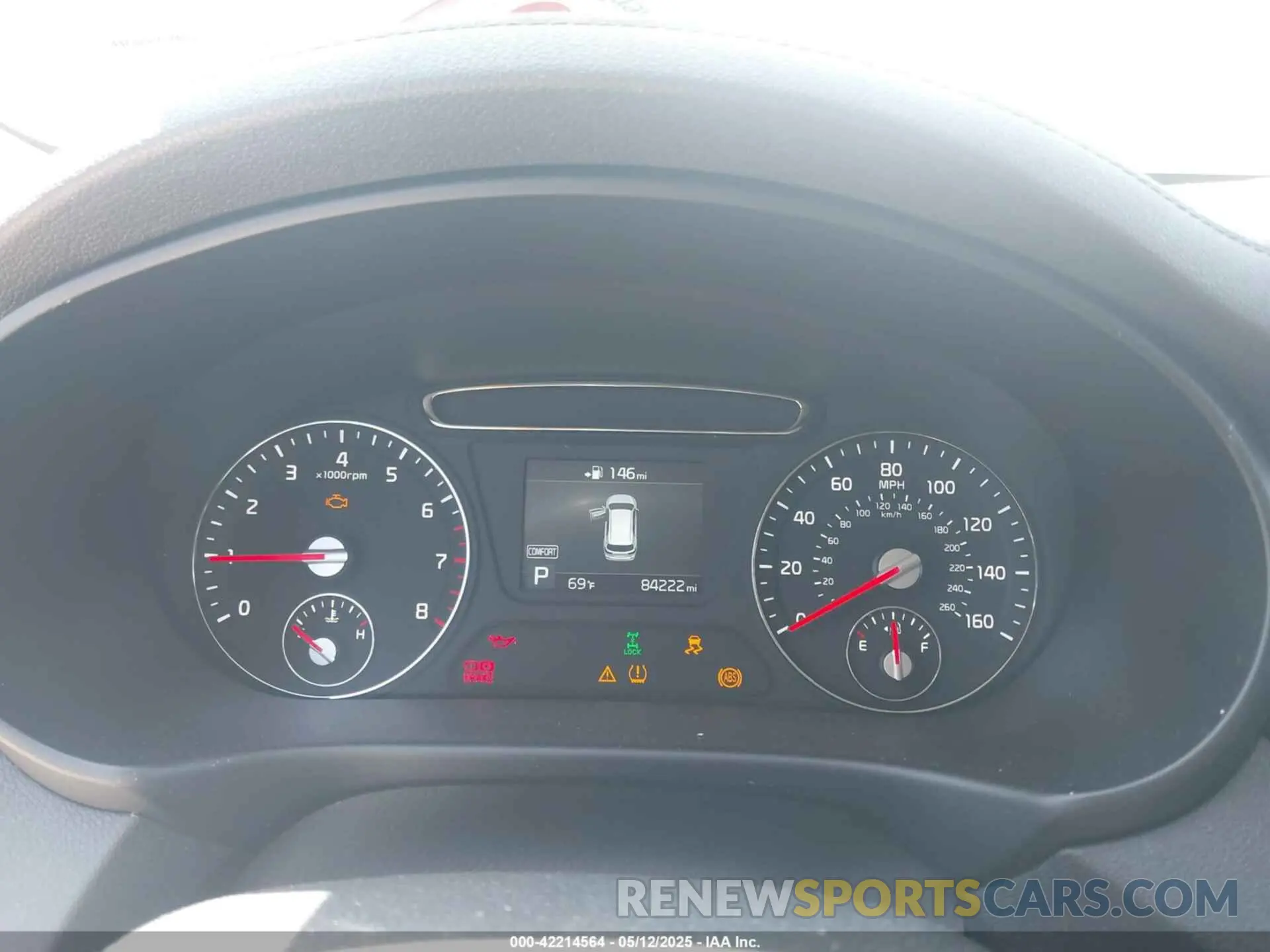7 Photograph of a damaged car 5XYPGDA32KG433827 KIA SORENTO 2019