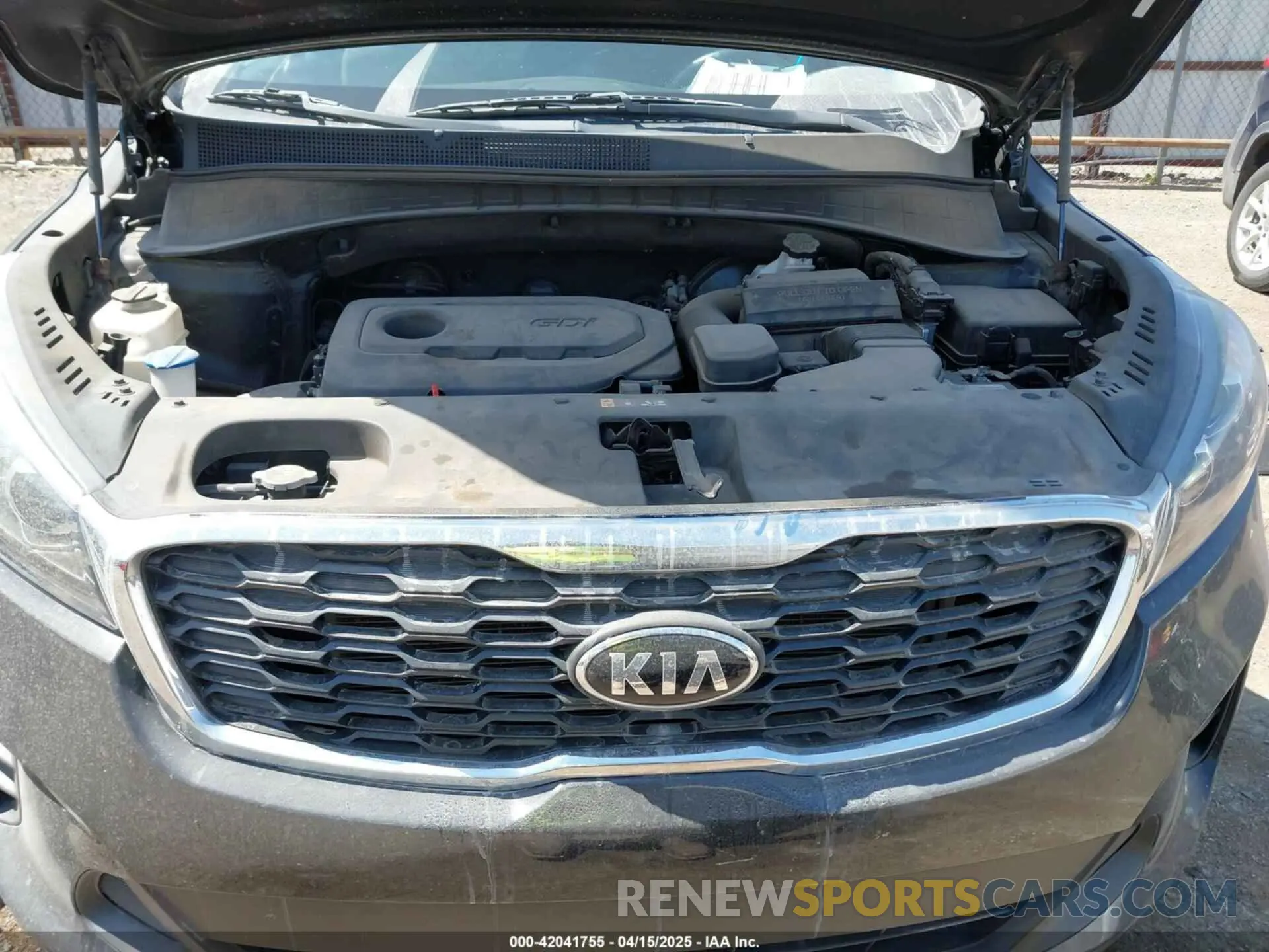 10 Photograph of a damaged car 5XYPGDA32KG437294 KIA SORENTO 2019