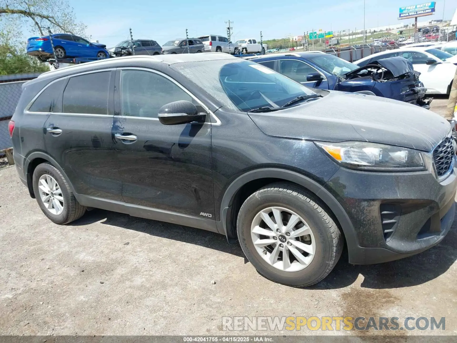 13 Photograph of a damaged car 5XYPGDA32KG437294 KIA SORENTO 2019