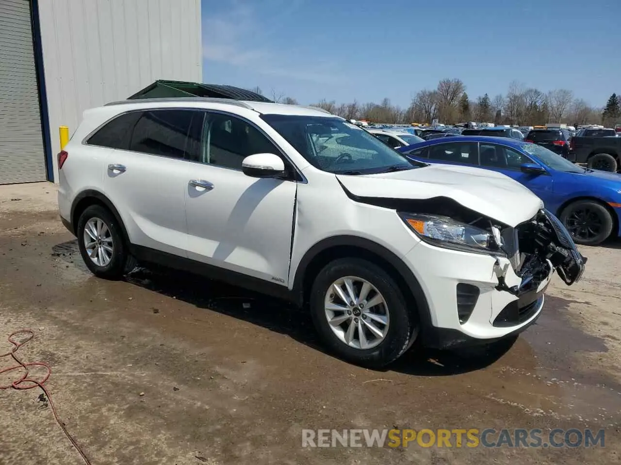 4 Photograph of a damaged car 5XYPGDA32KG439451 KIA SORENTO 2019