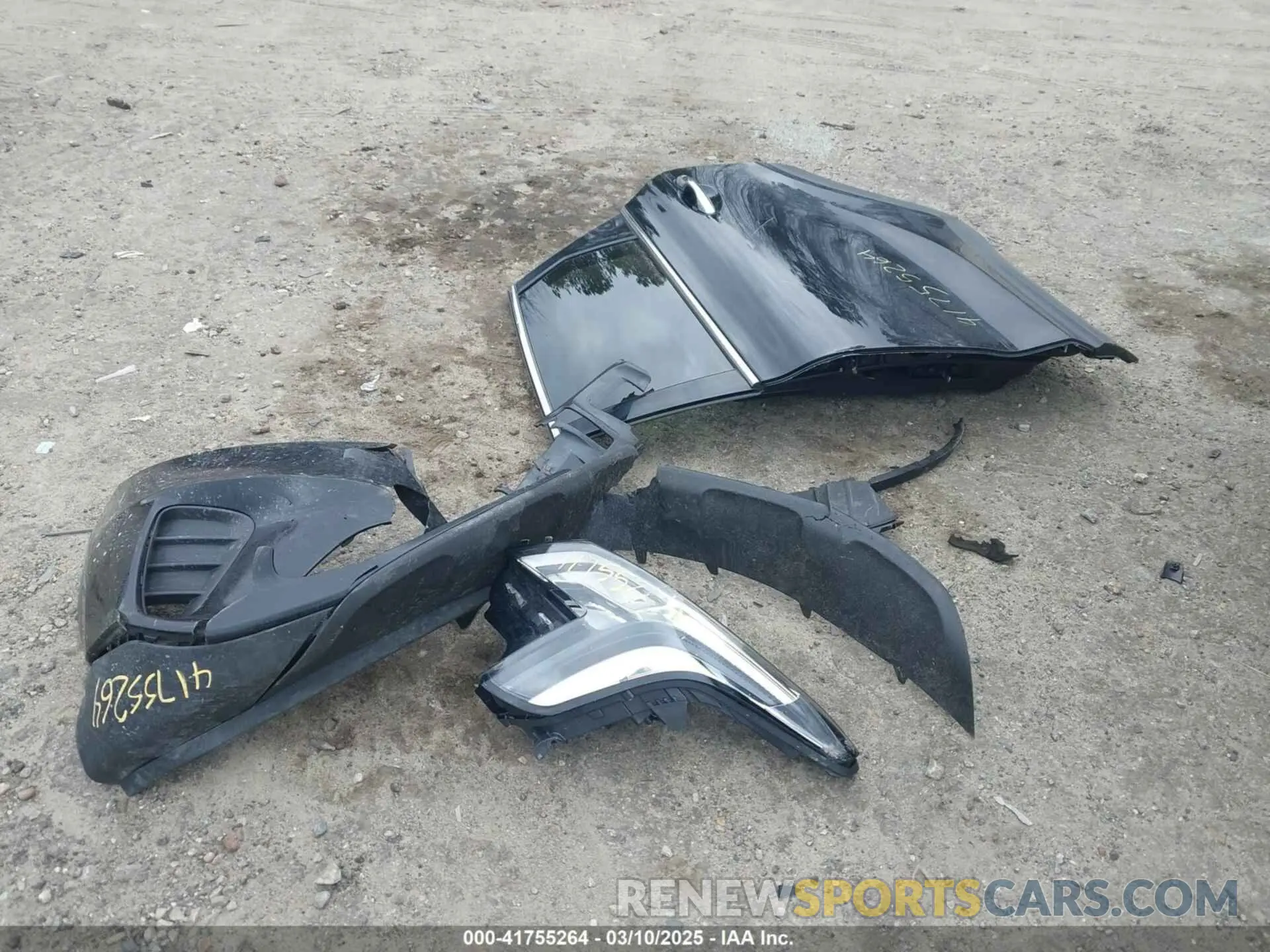 12 Photograph of a damaged car 5XYPGDA32KG501382 KIA SORENTO 2019
