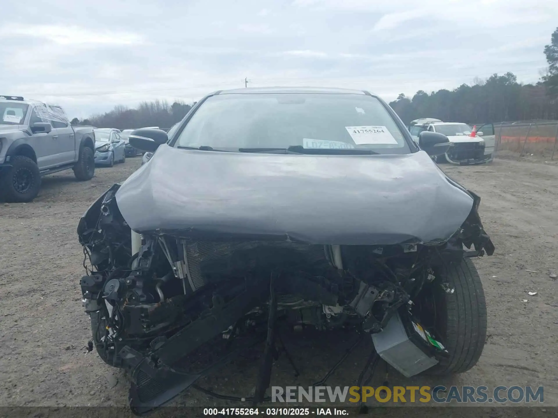 13 Photograph of a damaged car 5XYPGDA32KG501382 KIA SORENTO 2019