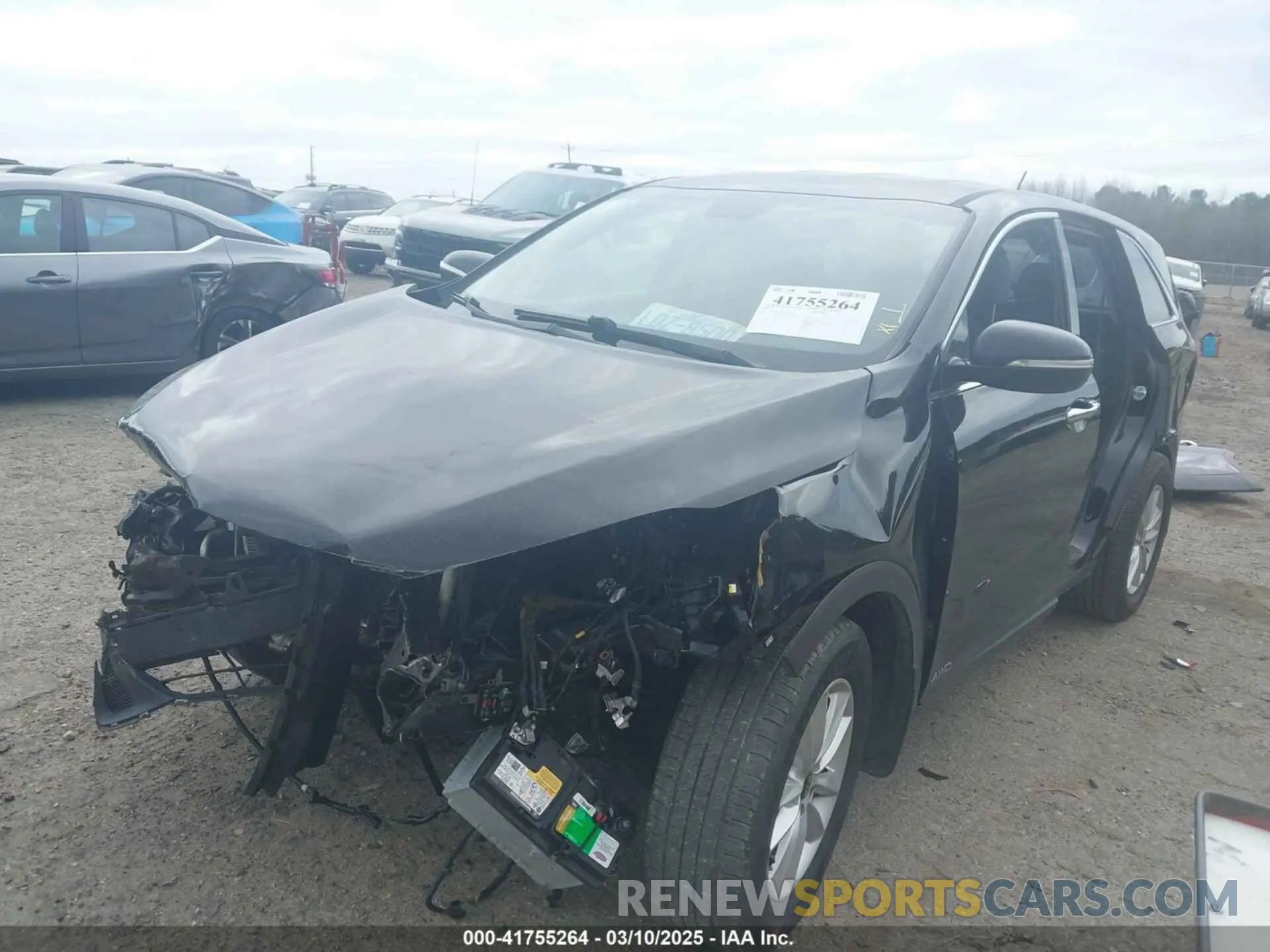 2 Photograph of a damaged car 5XYPGDA32KG501382 KIA SORENTO 2019