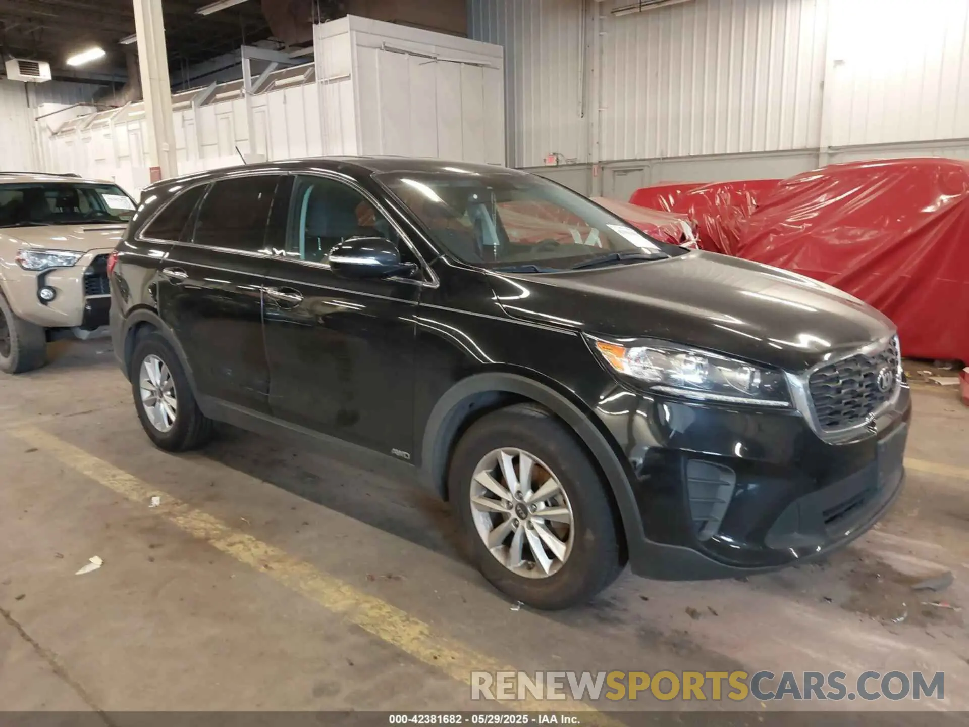 1 Photograph of a damaged car 5XYPGDA32KG506565 KIA SORENTO 2019