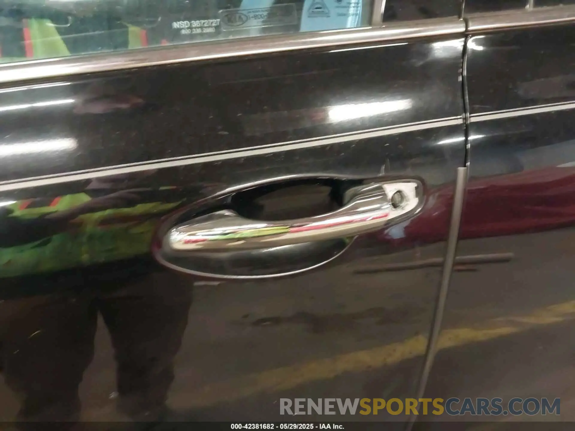 16 Photograph of a damaged car 5XYPGDA32KG506565 KIA SORENTO 2019