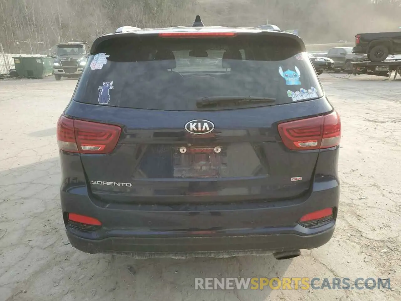 6 Photograph of a damaged car 5XYPGDA32KG597742 KIA SORENTO 2019