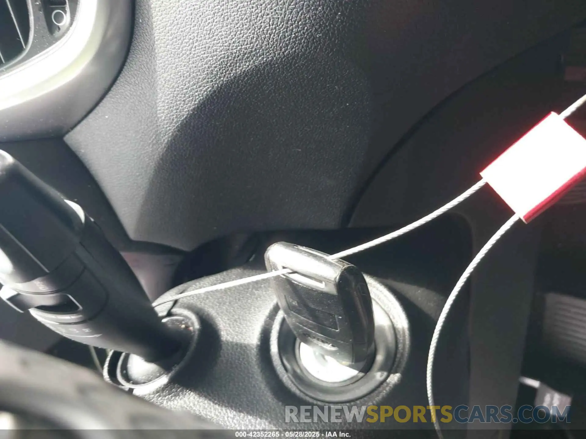 11 Photograph of a damaged car 5XYPGDA33KG440074 KIA SORENTO 2019