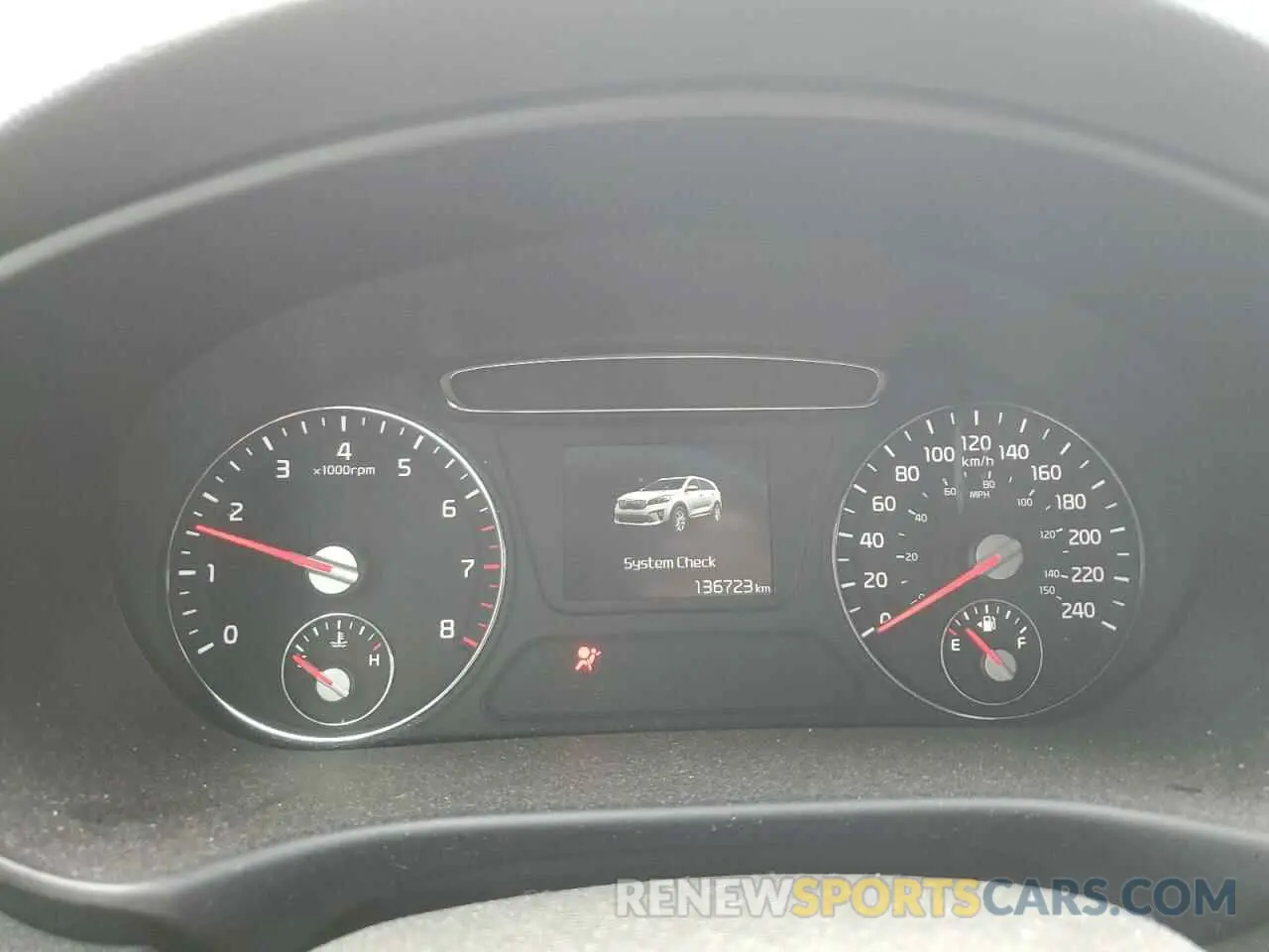 9 Photograph of a damaged car 5XYPGDA33KG468537 KIA SORENTO 2019