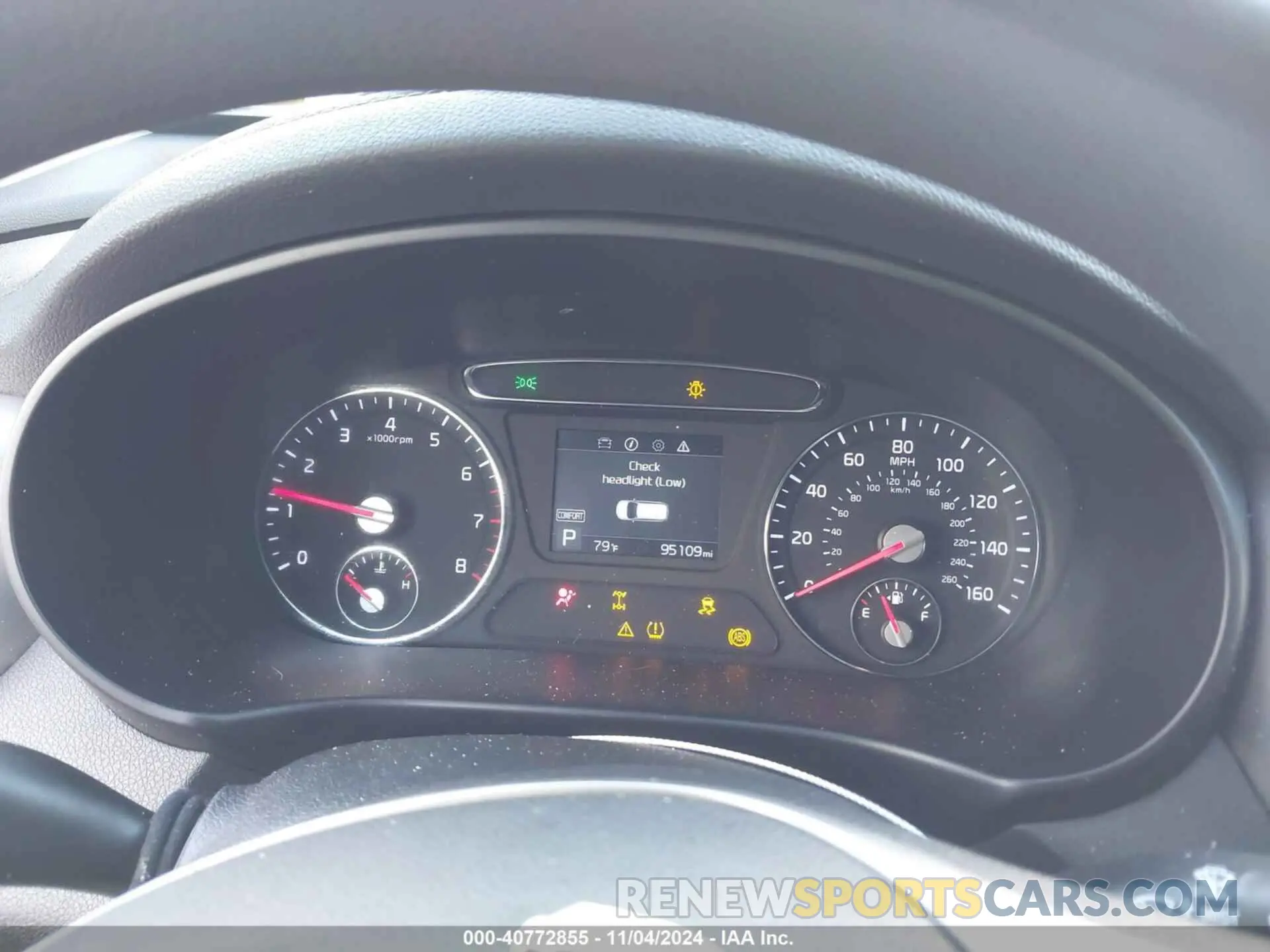 7 Photograph of a damaged car 5XYPGDA33KG515128 KIA SORENTO 2019