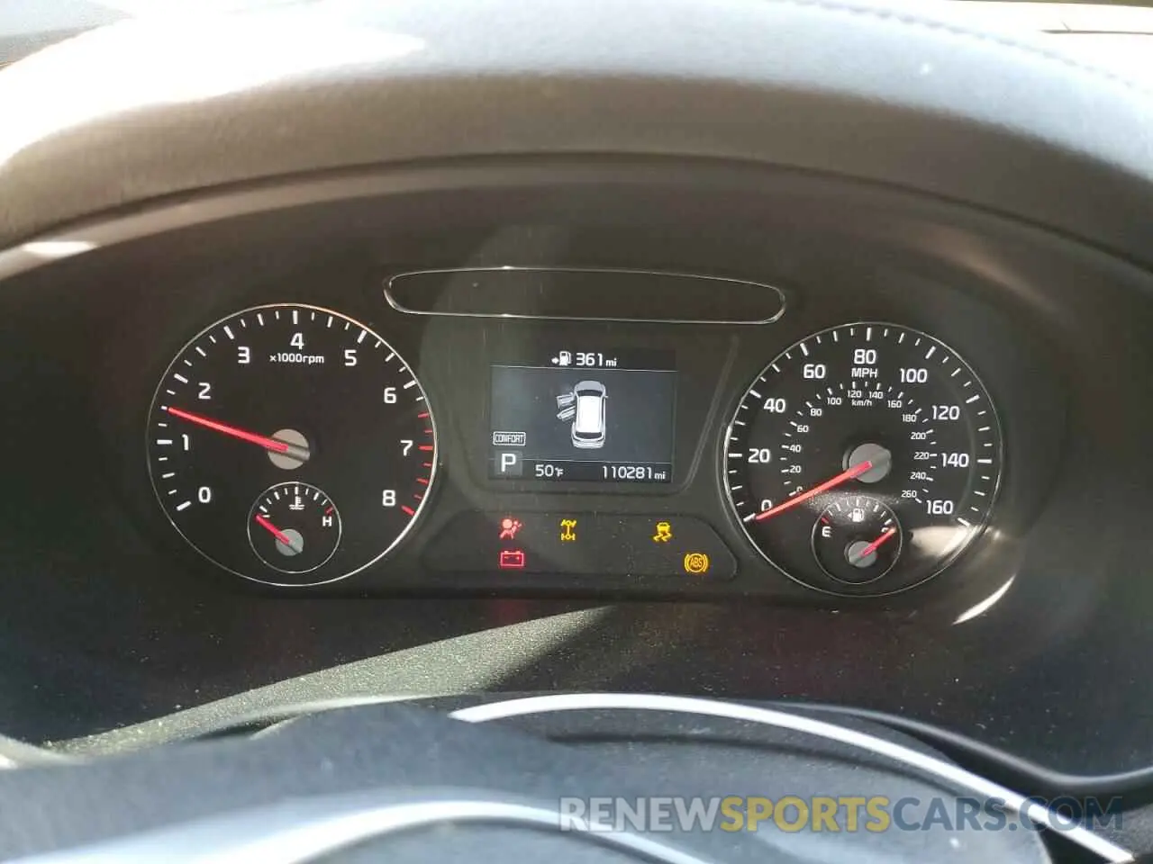 9 Photograph of a damaged car 5XYPGDA33KG524802 KIA SORENTO 2019